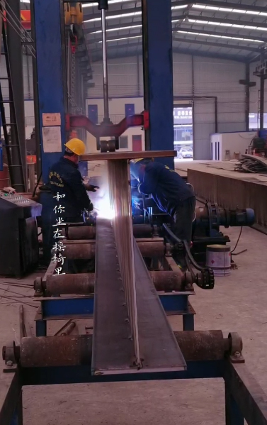 甘肃广河钢结构厂H型钢组立机